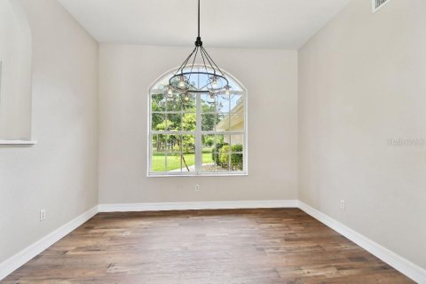 House in North Port, Florida 4 bedrooms, 218.88 sq.m. № 1673495 - photo 11