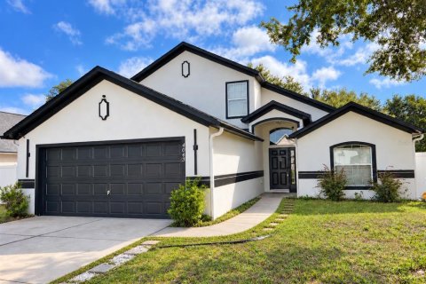 Casa en Tavares, Florida 4 dormitorios, 206.34 m2 № 2385670