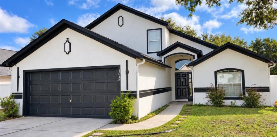 Casa en Tavares, Florida 4 dormitorios, 206.34 m2 № 2385670