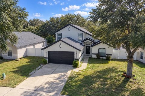 Casa en venta en Tavares, Florida, 4 dormitorios, 206.34 m2 № 2385670 - foto 2