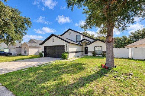 Casa en venta en Tavares, Florida, 4 dormitorios, 206.34 m2 № 2385670 - foto 3