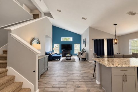 Casa en venta en Tavares, Florida, 4 dormitorios, 206.34 m2 № 2385670 - foto 5