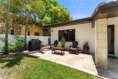 Villa ou maison à vendre à Miami Beach, Floride: 4 chambres № 1938563 - photo 3