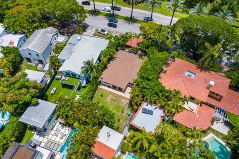 Villa ou maison à vendre à Miami Beach, Floride: 4 chambres № 1938563 - photo 10
