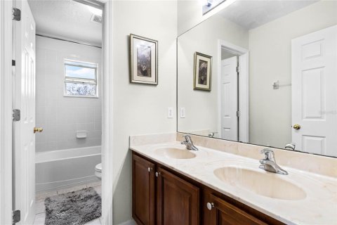 Casa en venta en Kissimmee, Florida, 4 dormitorios, 260.68 m2 № 1798354 - foto 24