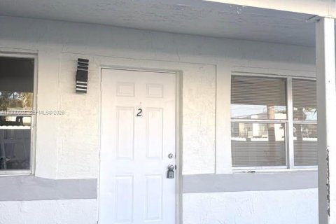 Apartamento en alquiler en Hallandale Beach, Florida, 1 dormitorio, 236.25 m2 № 2066911 - foto 10