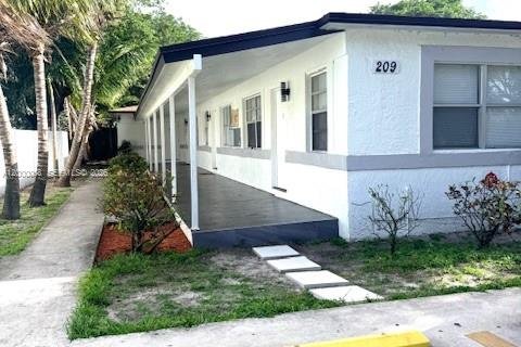 Apartamento en alquiler en Hallandale Beach, Florida, 1 dormitorio, 236.25 m2 № 2066911 - foto 11