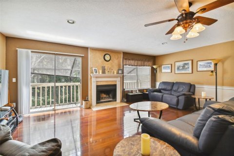 Townhouse in Tampa, Florida 3 bedrooms, 172.61 sq.m. № 1882699 - photo 11