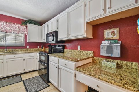 Townhouse in Tampa, Florida 3 bedrooms, 172.61 sq.m. № 1882699 - photo 15