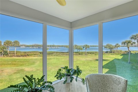 Condominio en venta en Stuart, Florida, 3 dormitorios, 158.86 m2 № 1997893 - foto 12