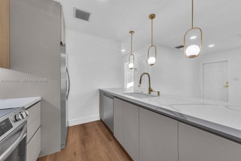 Casa en venta en West Park, Florida, 3 dormitorios, 92.9 m2 № 2426050 - foto 11