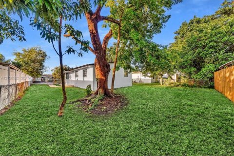 Casa en venta en West Park, Florida, 3 dormitorios, 92.9 m2 № 2426050 - foto 30