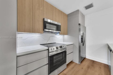 Casa en venta en West Park, Florida, 3 dormitorios, 92.9 m2 № 2426050 - foto 8