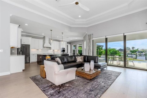 Купить виллу или дом в Тампа, Флорида 3 комнаты, 385.92м2, № 1509593 - фото 7