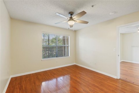 Condominio en alquiler en Saint Petersburg, Florida, 1 dormitorio, 61.78 m2 № 2427099 - foto 11