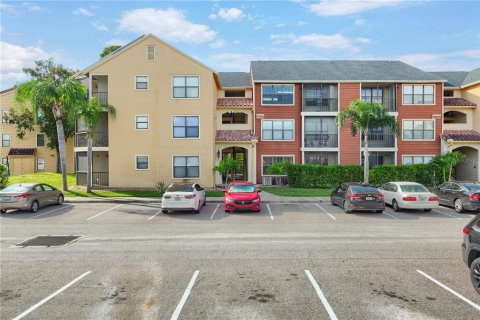 Condominio en alquiler en Saint Petersburg, Florida, 1 dormitorio, 61.78 m2 № 2427099 - foto 17