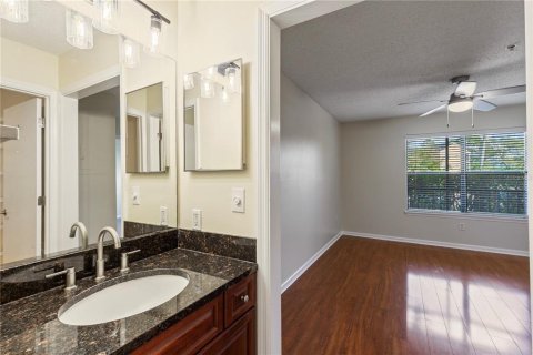 Condominio en alquiler en Saint Petersburg, Florida, 1 dormitorio, 61.78 m2 № 2427099 - foto 13