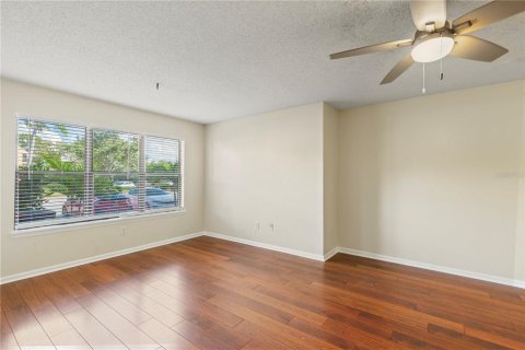Condominio en alquiler en Saint Petersburg, Florida, 1 dormitorio, 61.78 m2 № 2427099 - foto 7