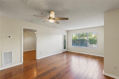 Condominio en alquiler en Saint Petersburg, Florida, 1 dormitorio, 61.78 m2 № 2427099 - foto 8