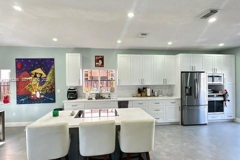 House in Miami, Florida 4 bedrooms, 167.6 sq.m. № 1999631 - photo 4