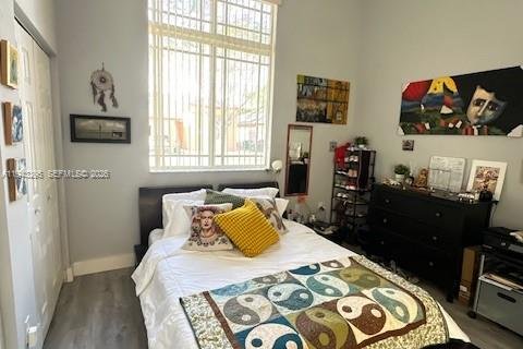 House in Miami, Florida 4 bedrooms, 167.6 sq.m. № 1999631 - photo 14