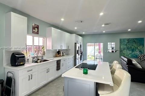 House in Miami, Florida 4 bedrooms, 167.6 sq.m. № 1999631 - photo 7