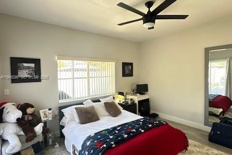 House in Miami, Florida 4 bedrooms, 167.6 sq.m. № 1999631 - photo 13