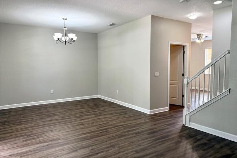 Townhouse in Winter Garden, Florida 3 bedrooms, 164.07 sq.m. № 1869722 - photo 2