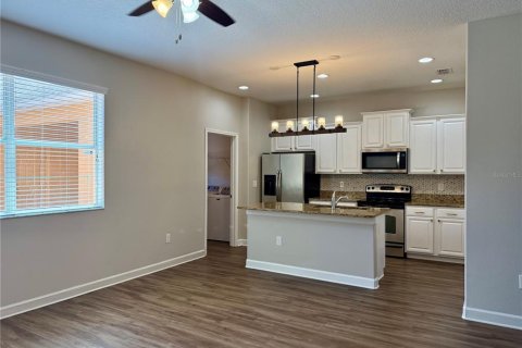 Townhouse in Winter Garden, Florida 3 bedrooms, 164.07 sq.m. № 1869722 - photo 8