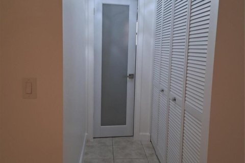Copropriété à vendre à Sunrise, Floride: 1 chambre, 80.08 m2 № 2084402 - photo 6