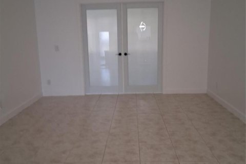 Copropriété à vendre à Sunrise, Floride: 1 chambre, 80.08 m2 № 2084402 - photo 11