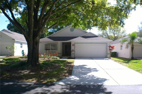 House in Clermont, Florida 3 bedrooms, 146.04 sq.m. № 1597663 - photo 1