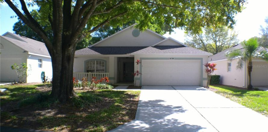 House in Clermont, Florida 3 bedrooms, 146.04 sq.m. № 1597663