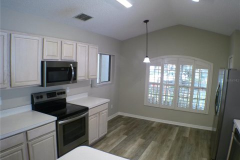 House in Clermont, Florida 3 bedrooms, 146.04 sq.m. № 1597663 - photo 6