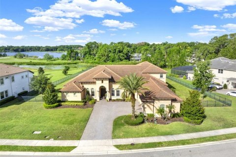 Casa en venta en Lake Mary, Florida, 5 dormitorios, 475.47 m2 № 1818979 - foto 1