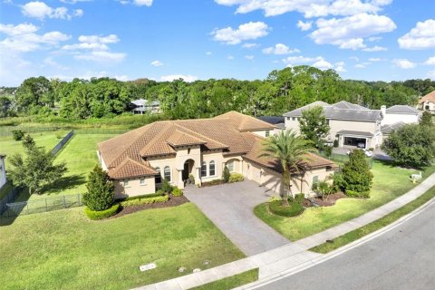 Casa en venta en Lake Mary, Florida, 5 dormitorios, 475.47 m2 № 1818979 - foto 2