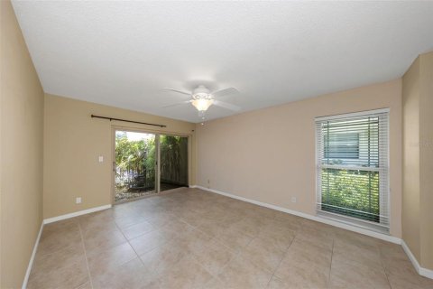 Villa ou maison à vendre à Palm Harbor, Floride: 4 chambres, 181.9 m2 № 2329475 - photo 15
