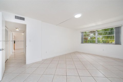 Condominio en venta en Miami, Florida, 2 dormitorios, 94.76 m2 № 2025820 - foto 25