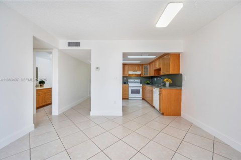 Condominio en venta en Miami, Florida, 2 dormitorios, 94.76 m2 № 2025820 - foto 23