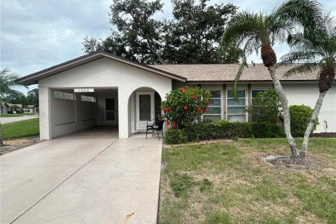 Condominio en Sarasota, Florida, 2 dormitorios  № 2102486