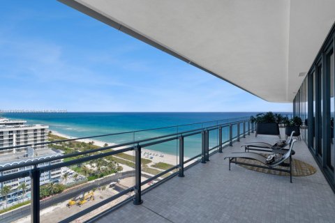 Condominio en venta en Miami Beach, Florida, 4 dormitorios, 327.48 m2 № 2035034 - foto 29