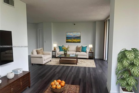 Condo in Aventura, Florida, 2 bedrooms № 1976567 - photo 6