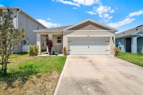 Casa en venta en Deltona, Florida, 3 dormitorios, 151.06 m2 № 1879166 - foto 1