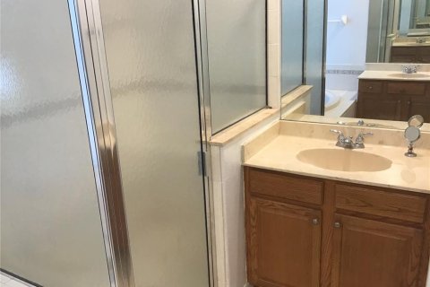 Villa ou maison à louer à Bradenton, Floride: 4 chambres, 196.86 m2 № 2379353 - photo 17
