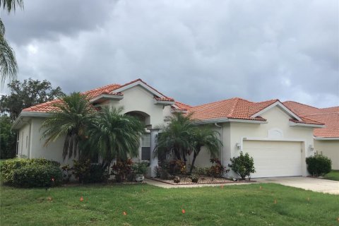 Villa ou maison à Bradenton, Floride 4 chambres, 196.86 m2 № 2379353