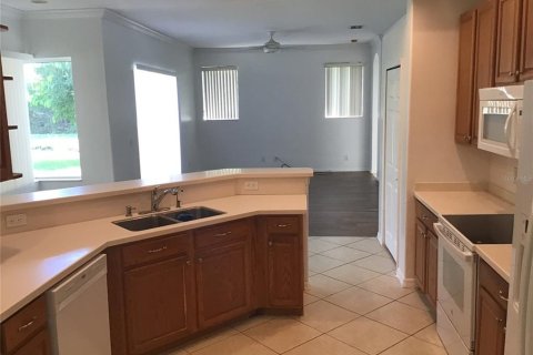 Villa ou maison à louer à Bradenton, Floride: 4 chambres, 196.86 m2 № 2379353 - photo 6