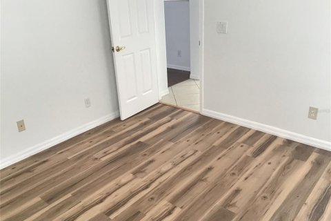 Villa ou maison à louer à Bradenton, Floride: 4 chambres, 196.86 m2 № 2379353 - photo 22