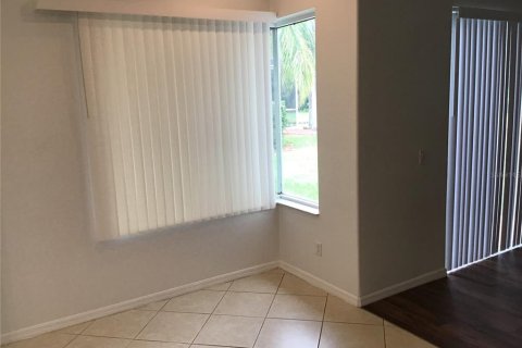 Villa ou maison à louer à Bradenton, Floride: 4 chambres, 196.86 m2 № 2379353 - photo 15