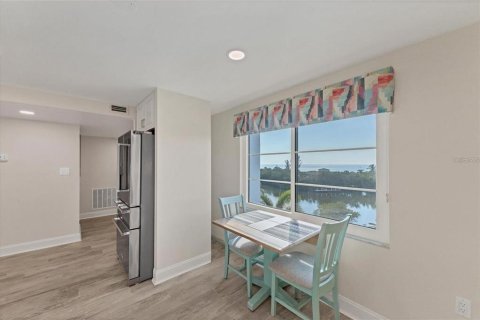 Copropriété à louer à Sarasota, Floride: 2 chambres, 128.21 m2 № 1561747 - photo 16