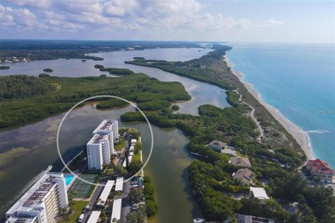 Copropriété à louer à Sarasota, Floride: 2 chambres, 128.21 m2 № 1561747 - photo 1
